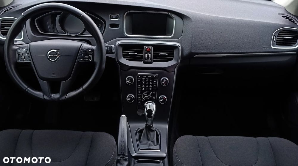 Volvo V40 D2 Geartronic RDesign - 22