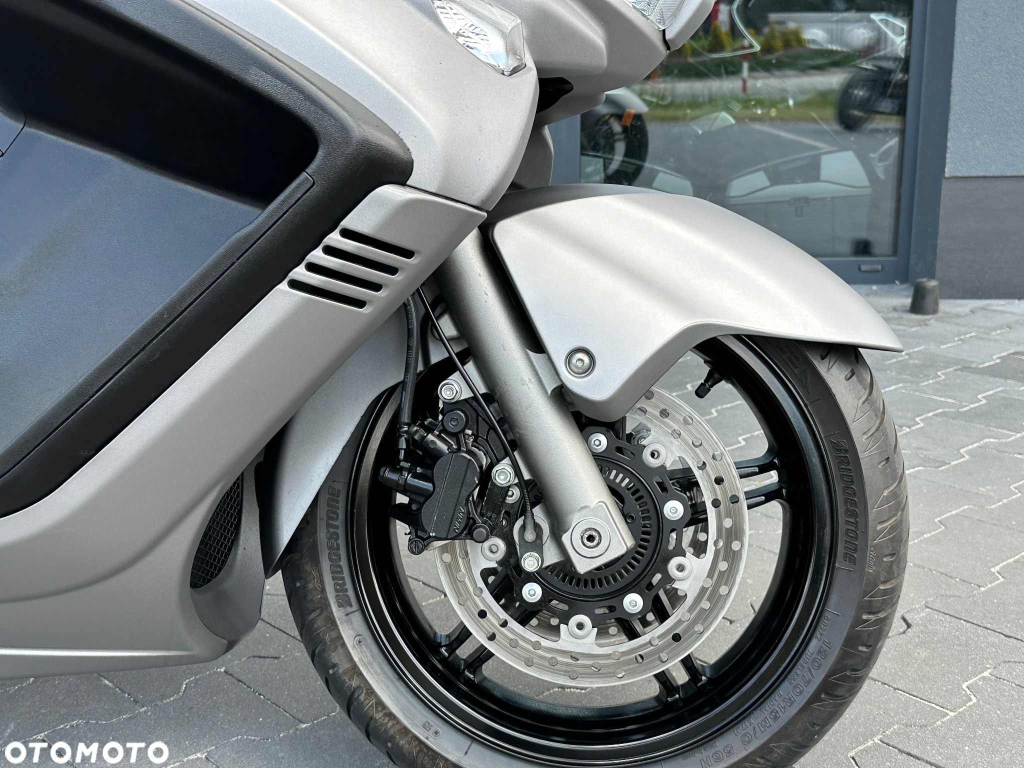 Suzuki Burgman - 17