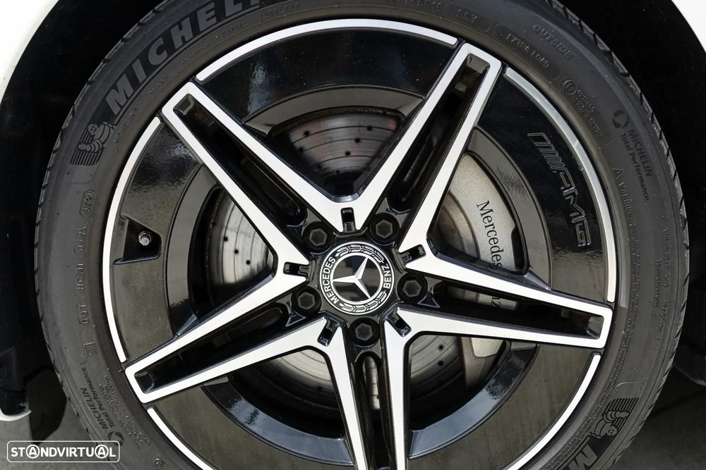 Mercedes-Benz C 300 e AMG Line - 20