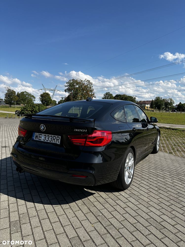 BMW 3GT 320i GPF xDrive M Sport - 3
