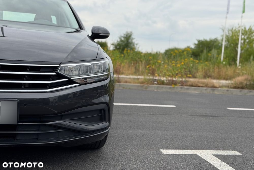 Volkswagen Passat 1.5 TSI EVO Essence - 10