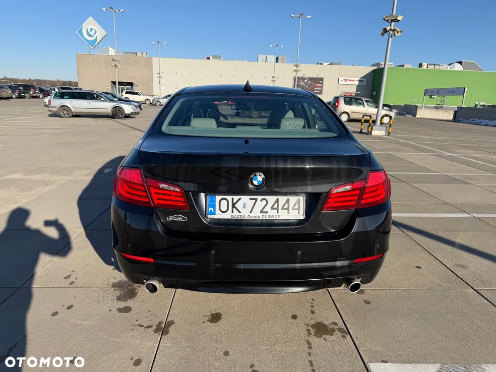 BMW Seria 5 535d xDrive - 4
