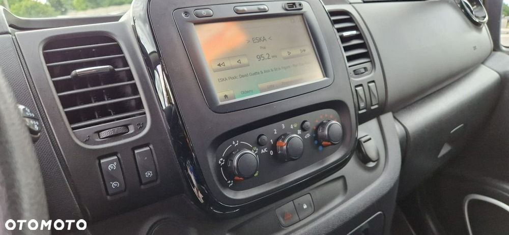 Opel Vivaro - 29