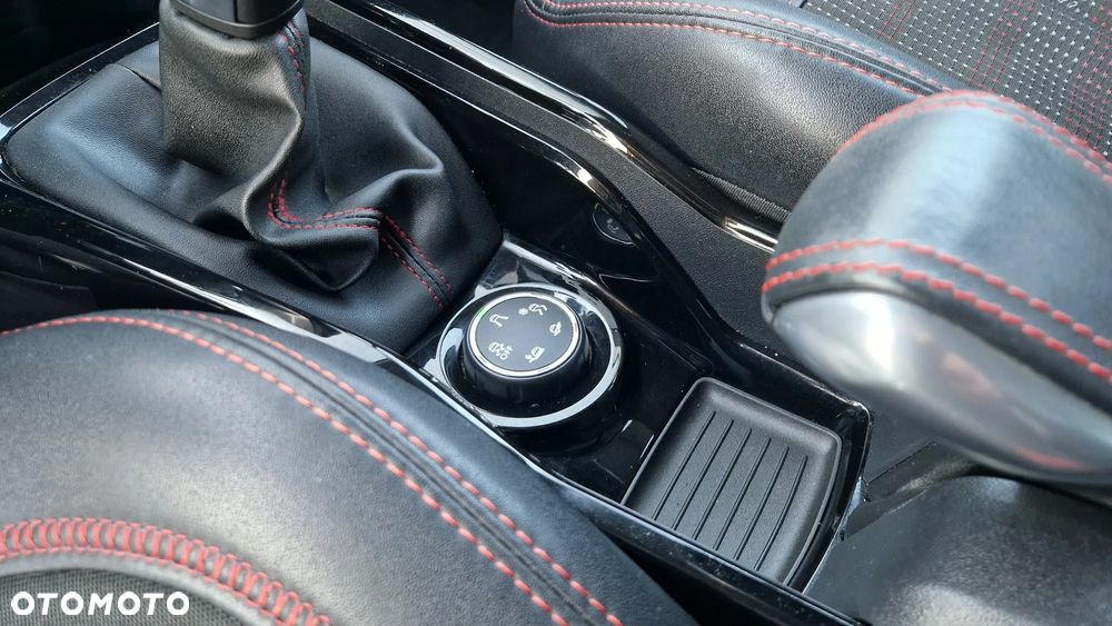 Peugeot 2008 PureTech 110 Stop&Start GT-Line Edition - 18