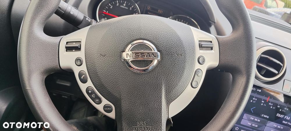 Nissan Qashqai - 25