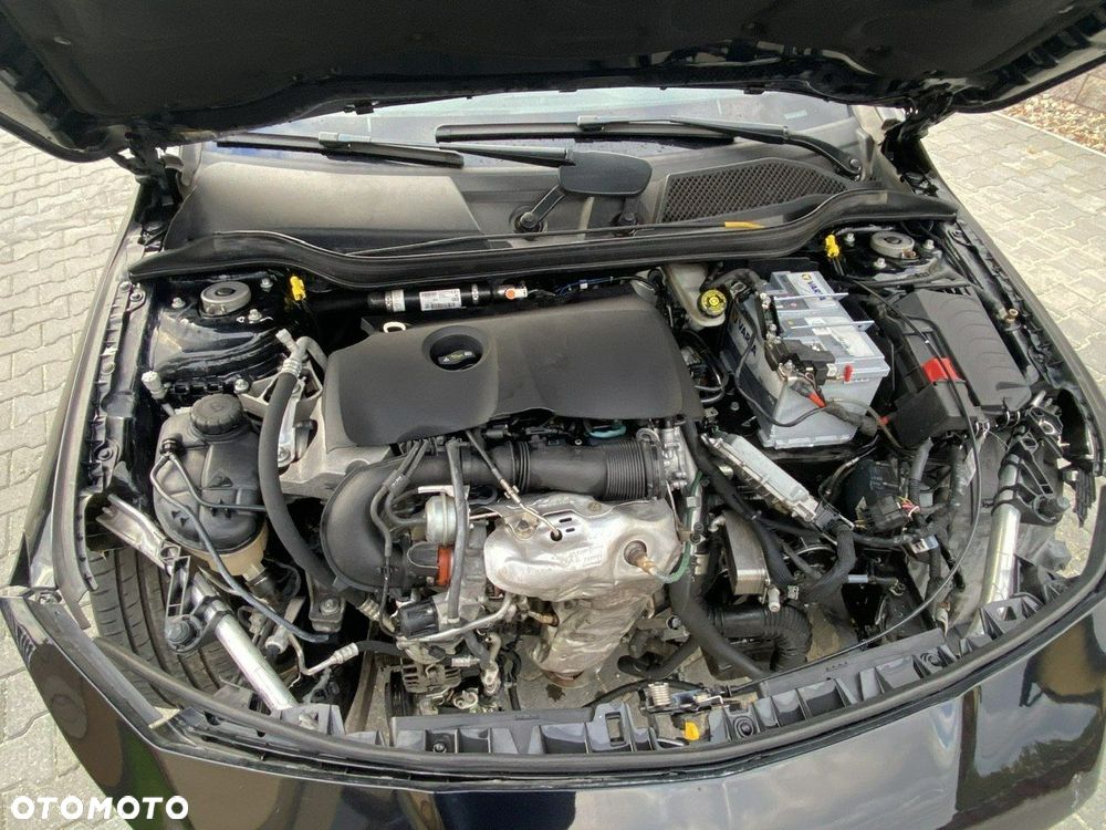 Mercedes-Benz CLA 180 7G-DCT - 12