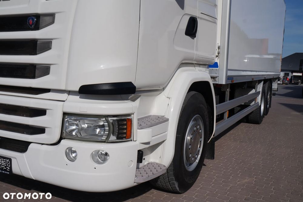Scania G 450 6x2 CHŁODNIA KONTENER 8.45 m 21 PALET OŚ SKRĘTNA WINDA - 8