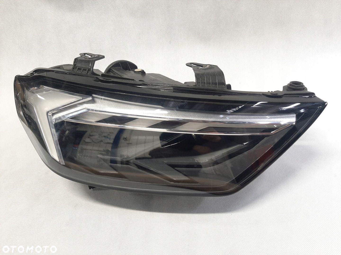 Audi A1 Reflektor Lampa Full Led PRAWA 82A941034D - 1