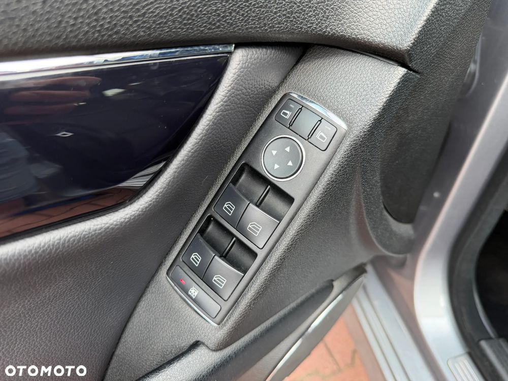 Mercedes-Benz Klasa C 220 CDI DPF BlueEFFICIENCY SPORT EDITION - 16