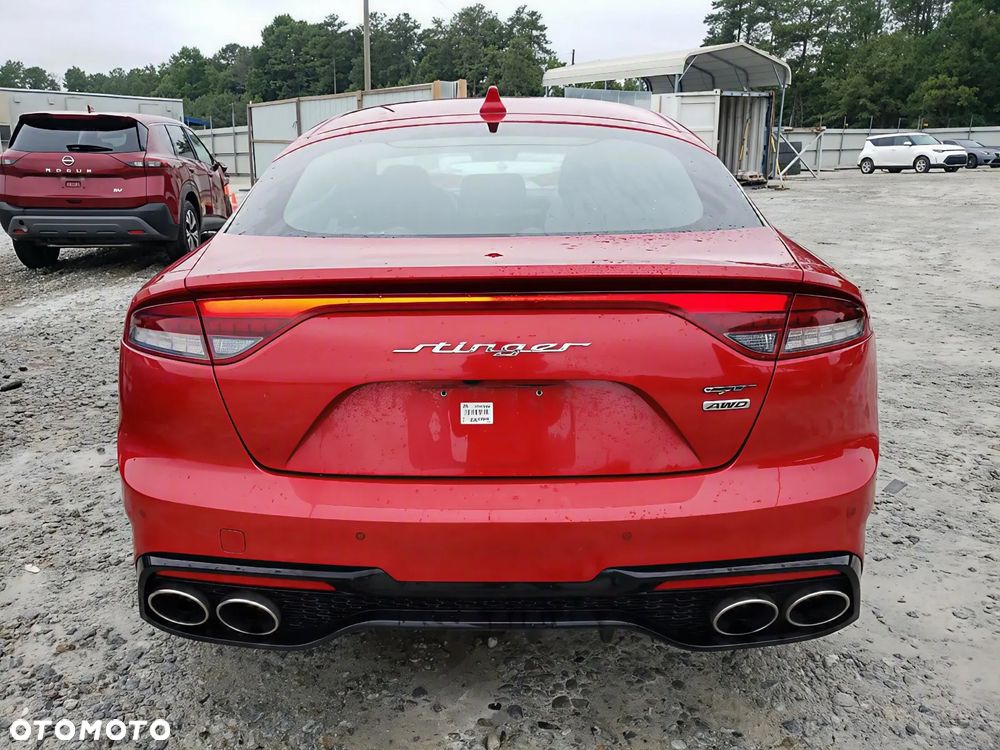 Kia Stinger - 6