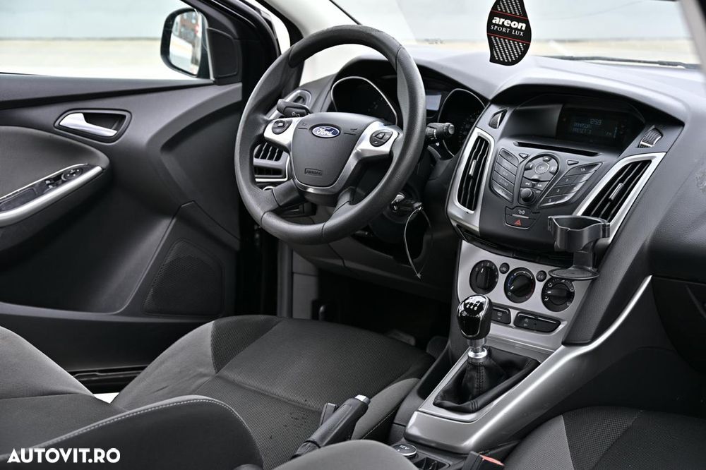Ford Focus - 18