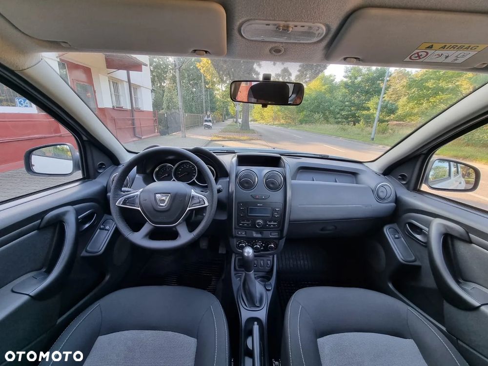 Dacia Duster 1.6 SCe Laureate S&S - 7