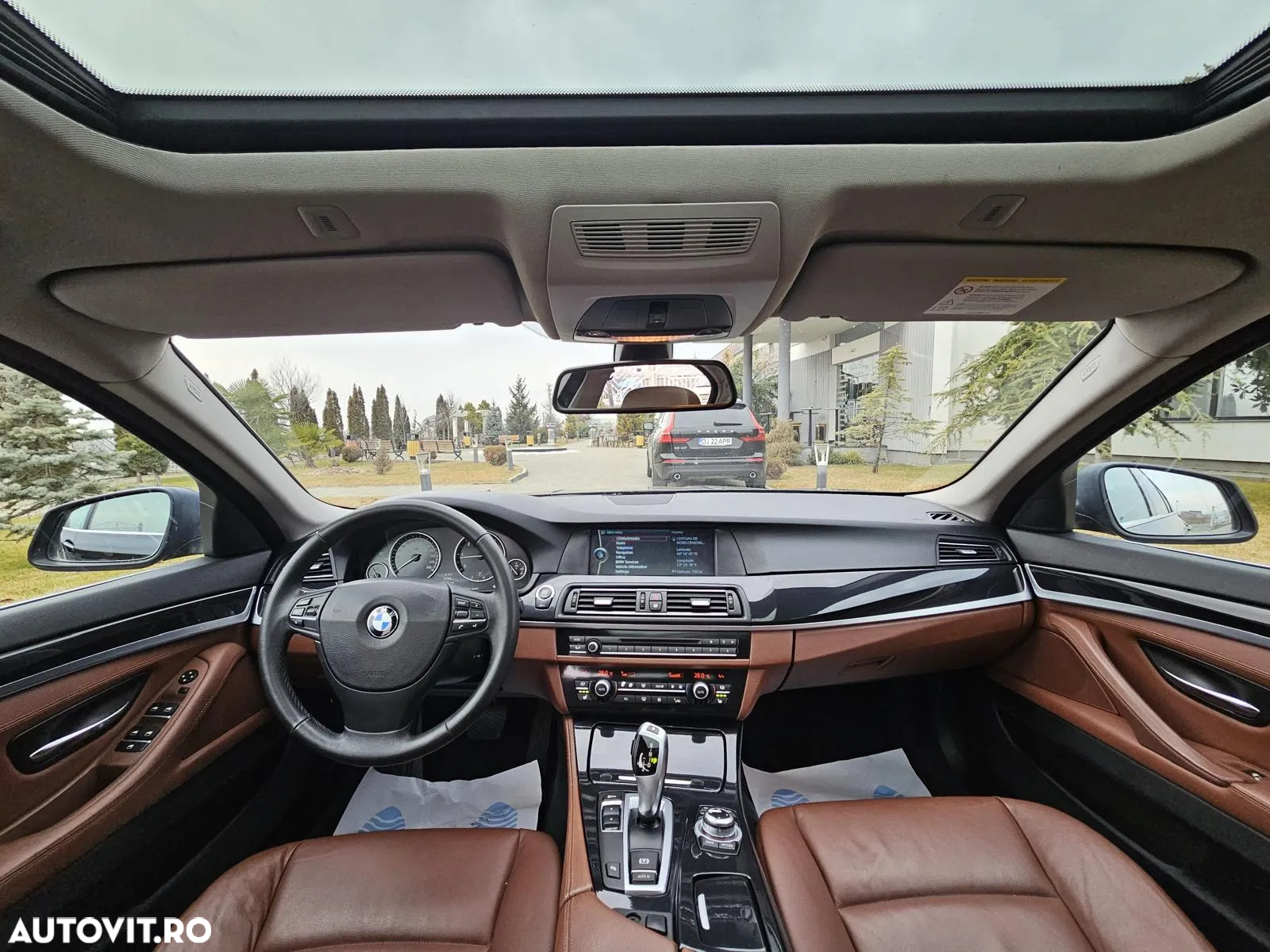 BMW Seria 5 520d Aut. - 9