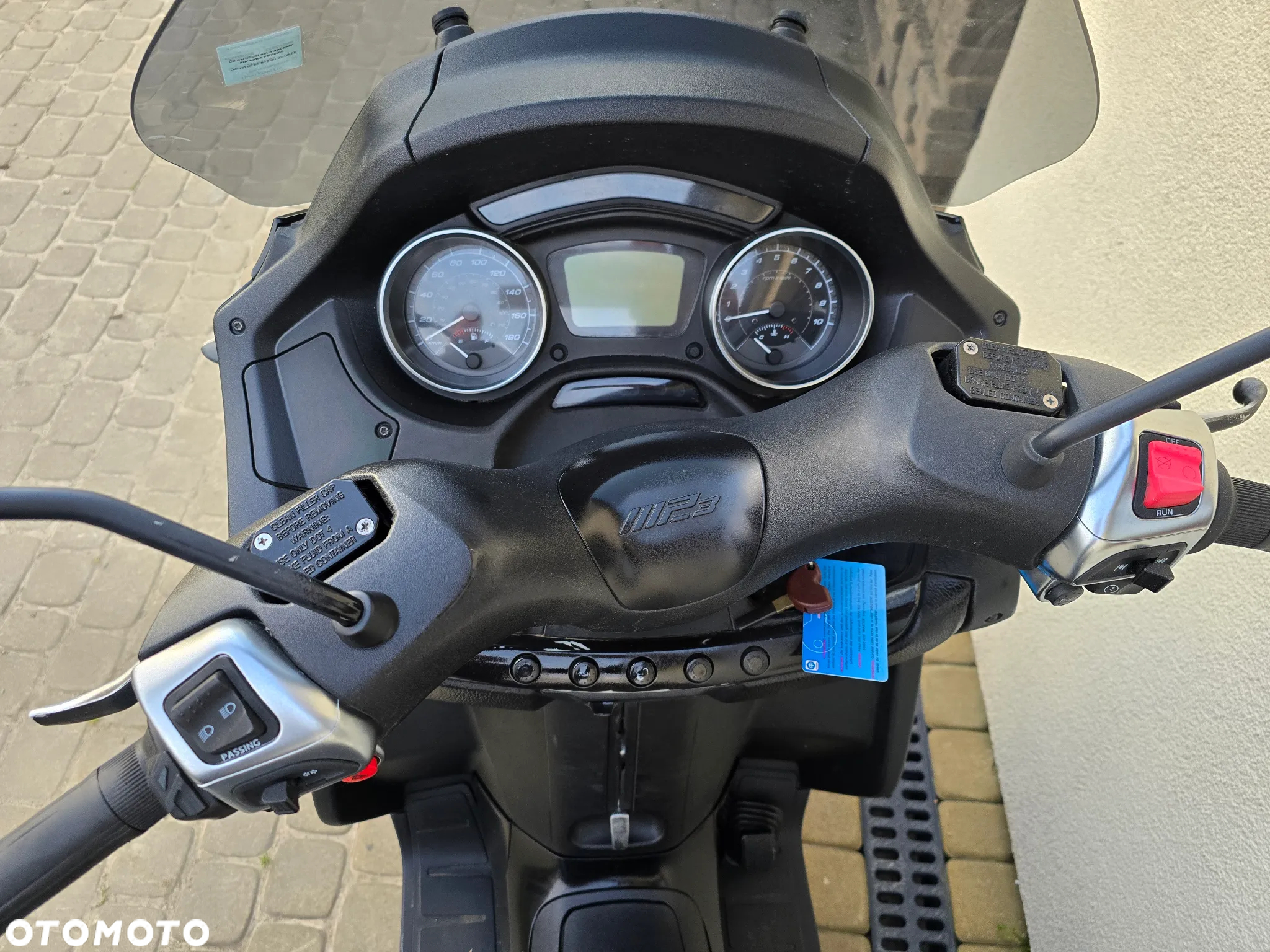 Piaggio MP-3 - 7