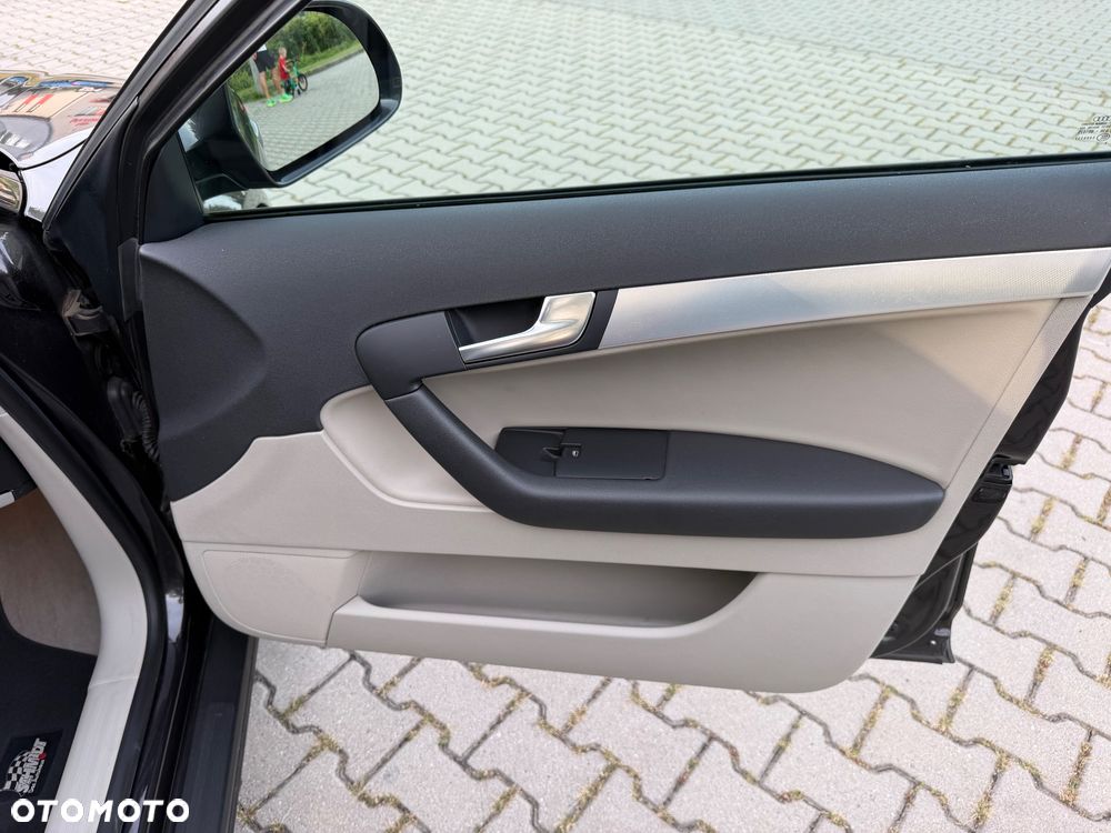 Audi A3 Sportback 1.6 Ambiente - 28