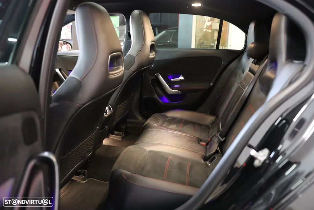 Mercedes-Benz A 180 d 7G-DCT AMG Line - 19