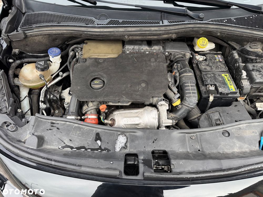 Peugeot 2008 BlueHDi 100 STOP & START Active - 17