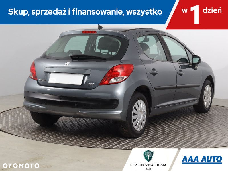 Peugeot 207 - 6