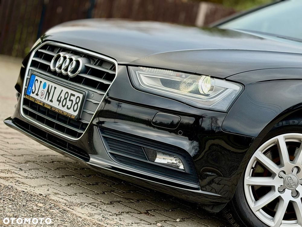 Audi A4 Avant 2.0 TDI DPF S line Sportpaket - 26