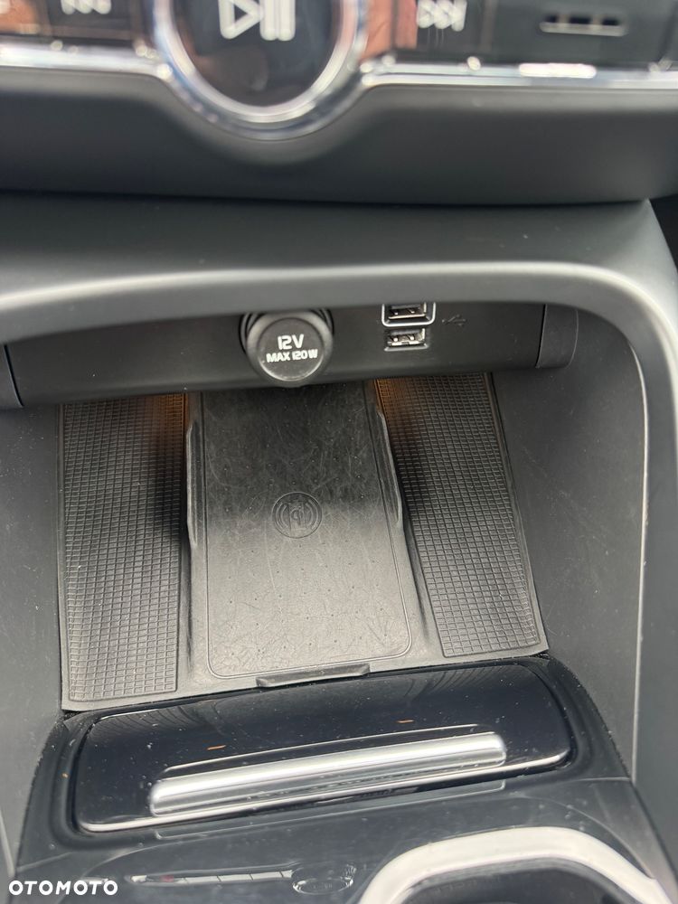 Volvo XC 40 D3 R-Design - 24