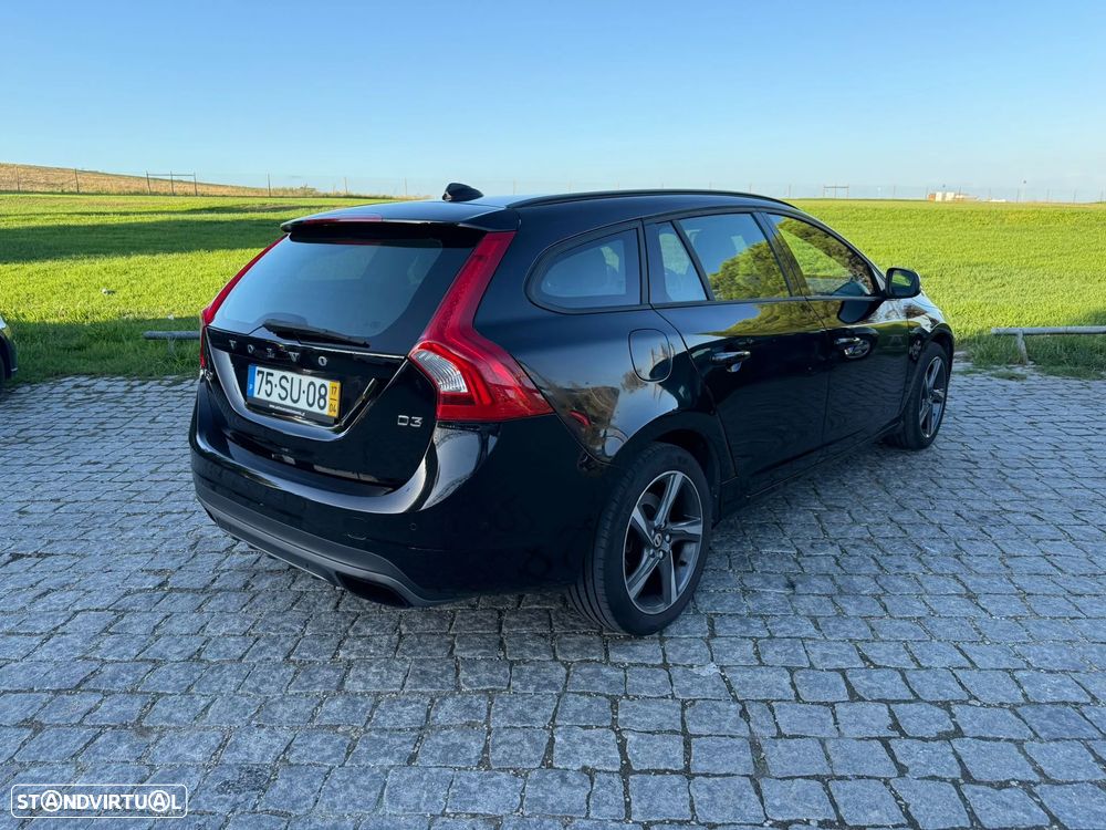 Volvo V60 2017 photo 4