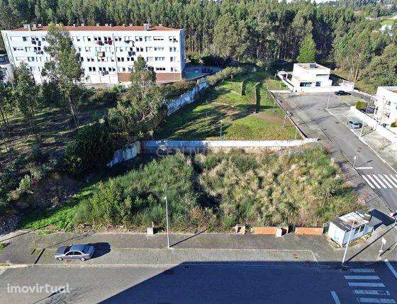 Terreno para Moradias ou Moradias Bi-Familiares- Alfena - Grande imagem: 3/4