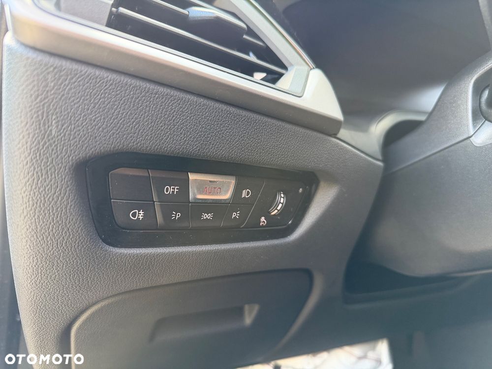BMW Seria 3 330e Advantage - 15