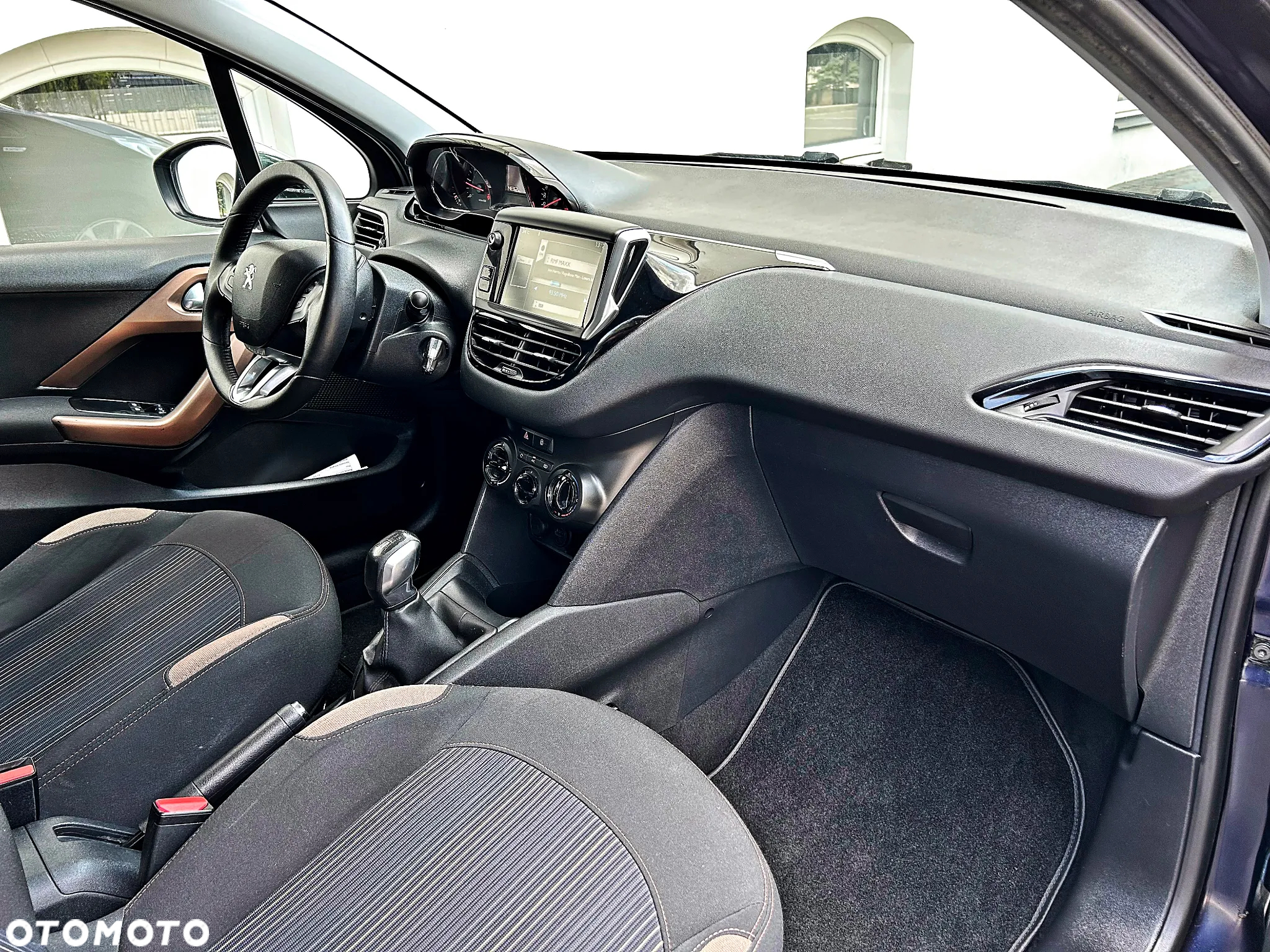 Peugeot 208 e-HDi FAP 92 Stop&Start Style - 19