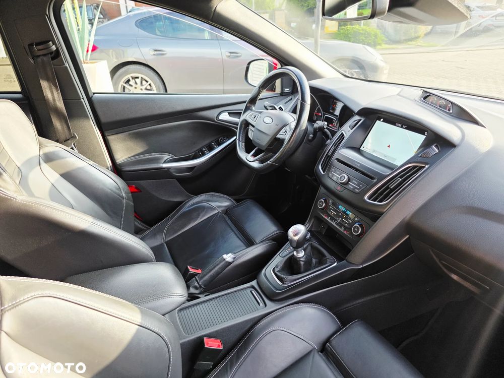 Ford Focus 2.0 TDCi ST - 27