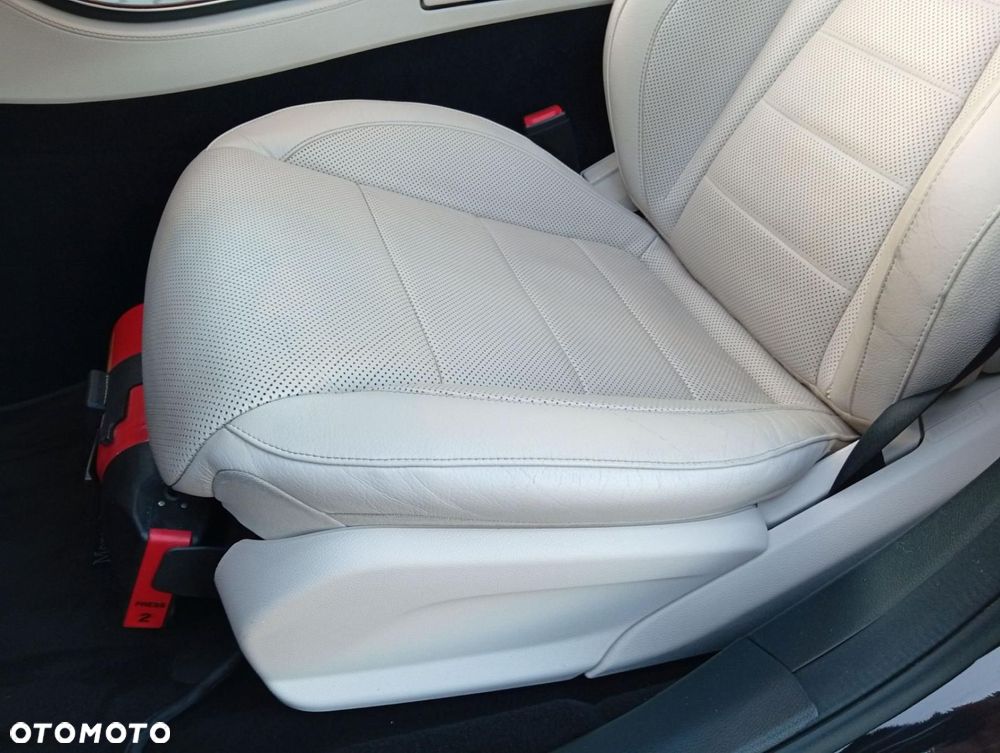 Mercedes-Benz Klasa E - 13