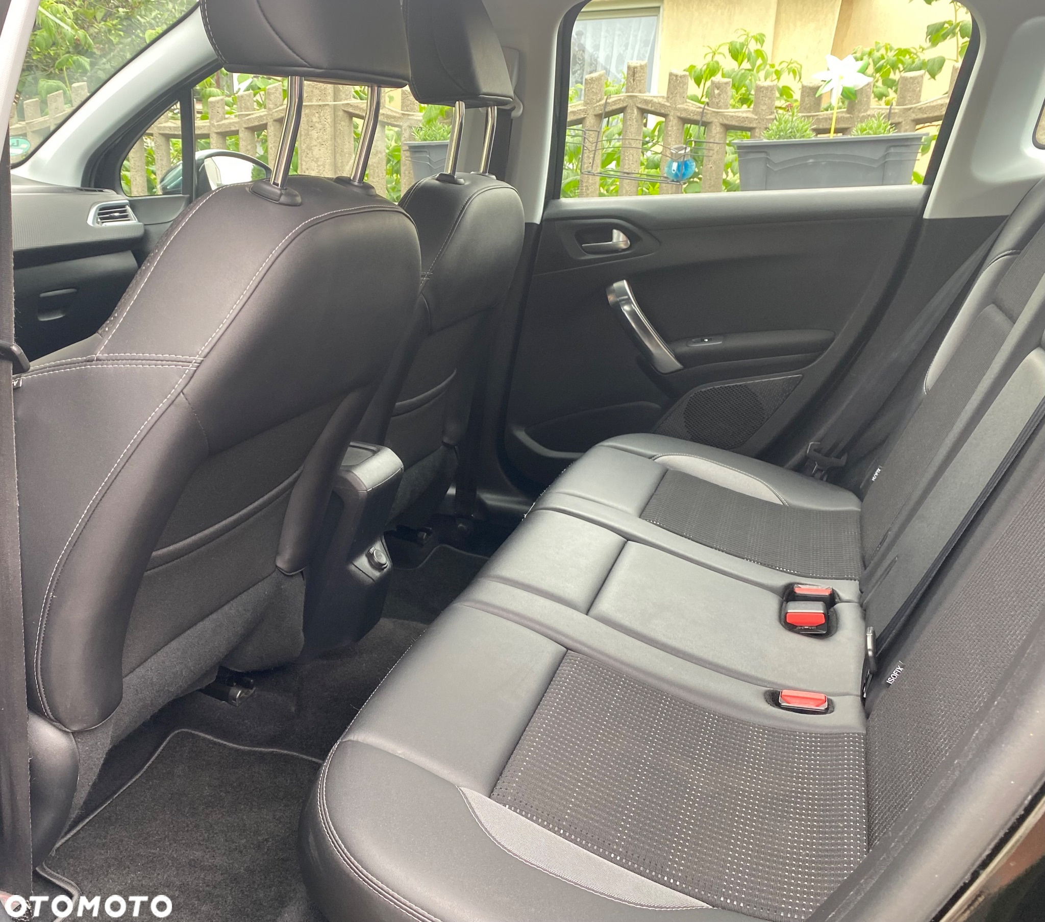 Peugeot 2008 1.6 VTi Allure - 16