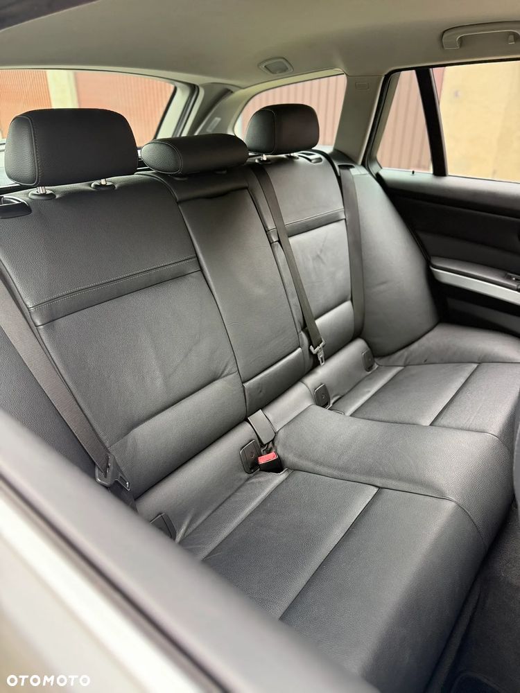 BMW Seria 3 320d - 16