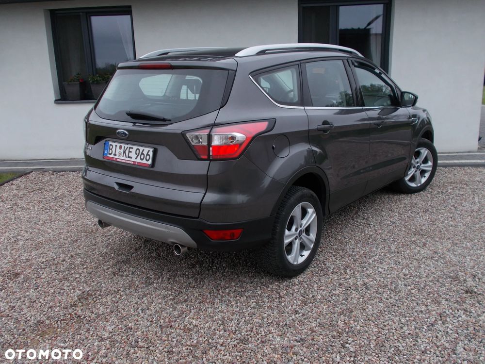 Ford Kuga 1.5 TDCi 2x4 Titanium - 15