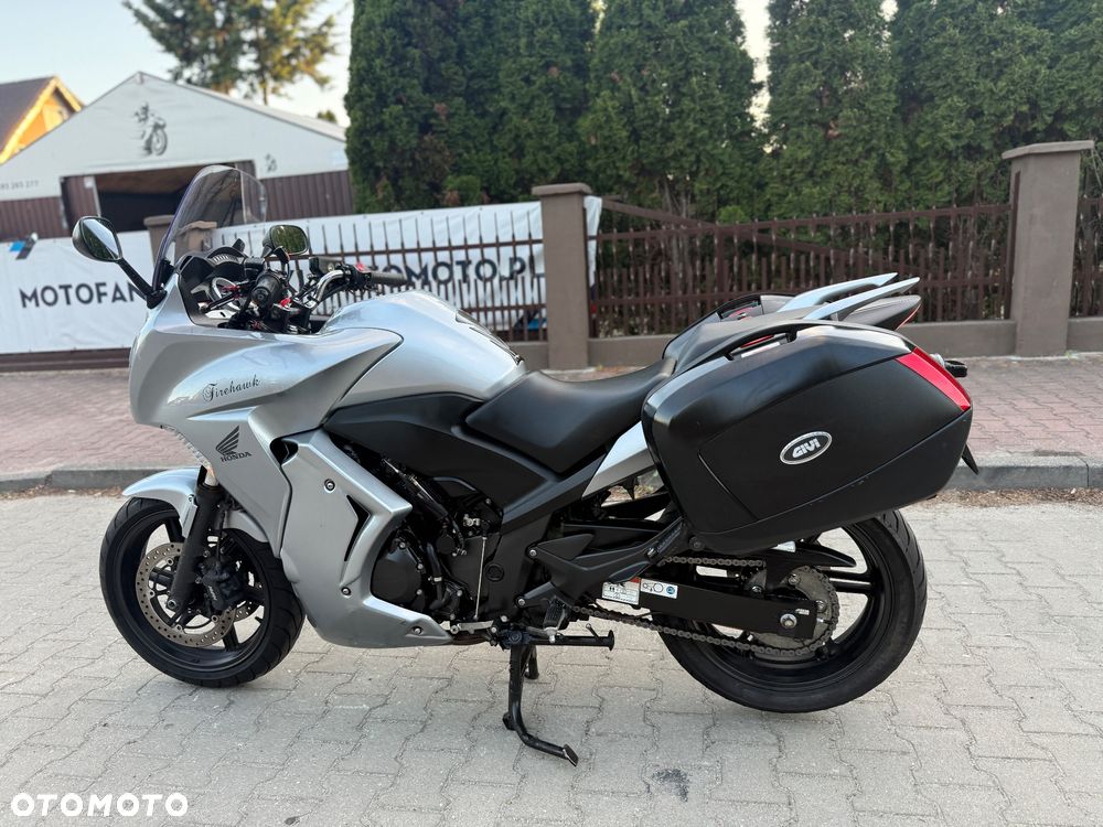 Honda CBF - 14
