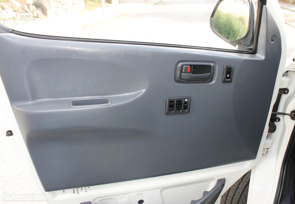 Toyota Haice 2.5 D4D - 24