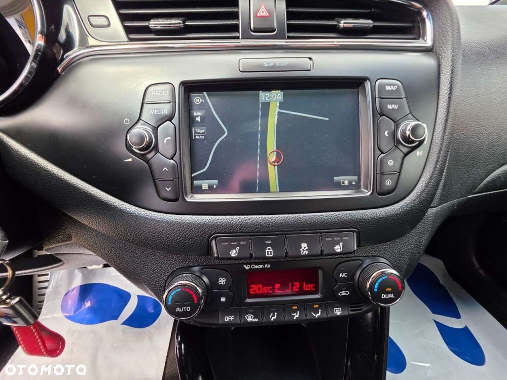 Kia Ceed - 16