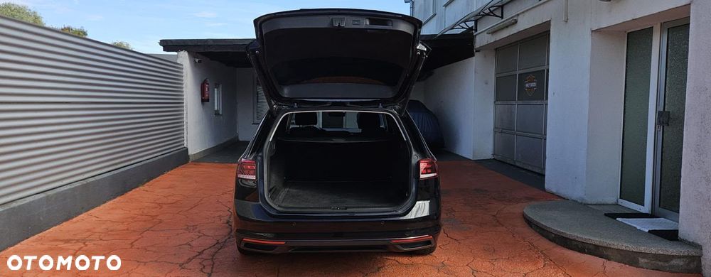 Volkswagen Passat 2022 photo 4