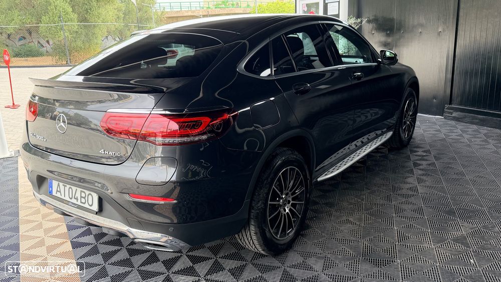 Mercedes-Benz GLC 300 e Coupe 4Matic - 6