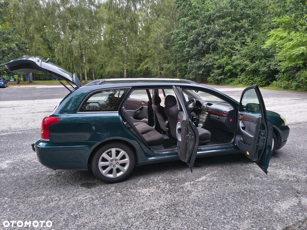 Toyota Avensis 1.8 VVT-i Sol - 12