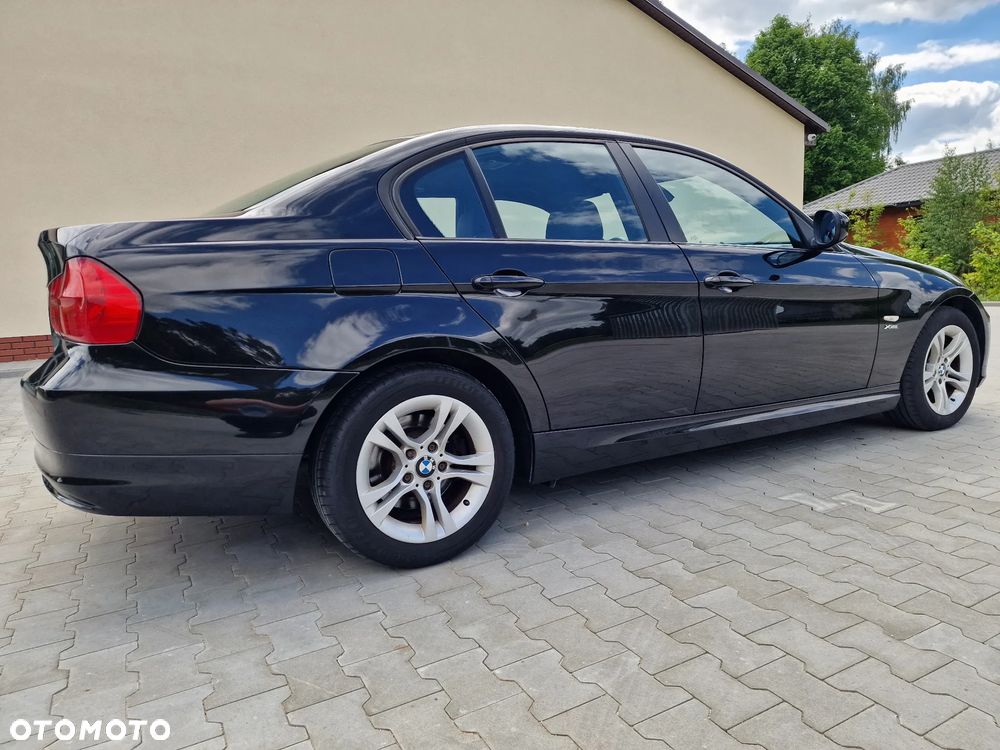 BMW Seria 3 320d xDrive DPF - 5