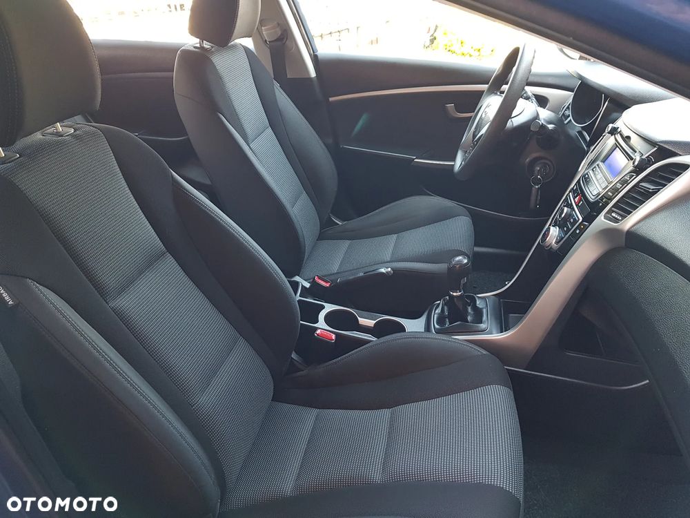 Hyundai i30 blue 1.4 Classic - 27