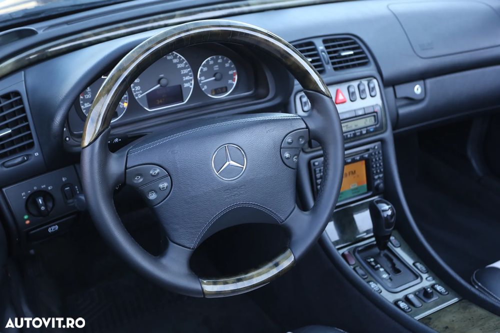 Mercedes-Benz CLK - 16
