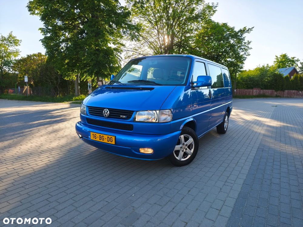 Volkswagen Transporter - 1