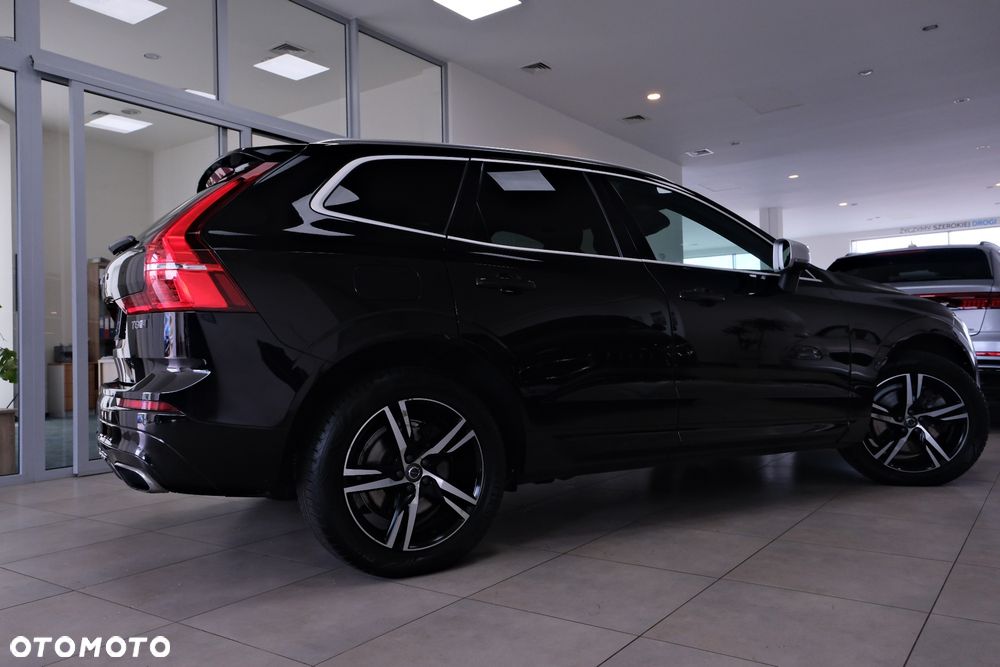 Volvo XC 60 T6 AWD Plug-In Hybrid R-Design - 15