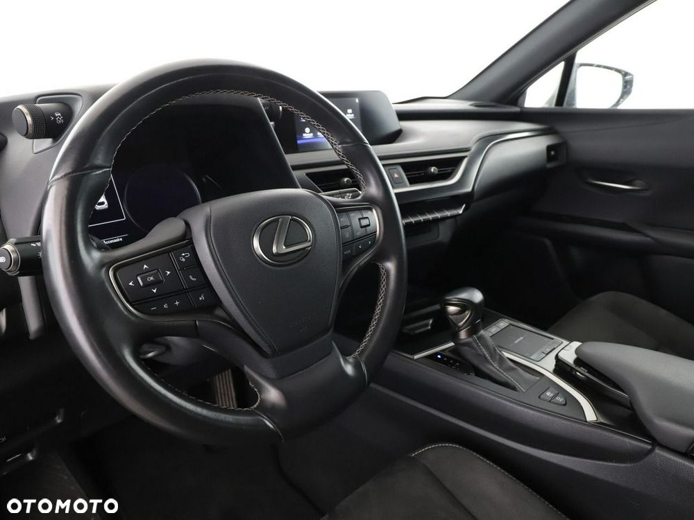 Lexus UX 250h Business Edition - 15