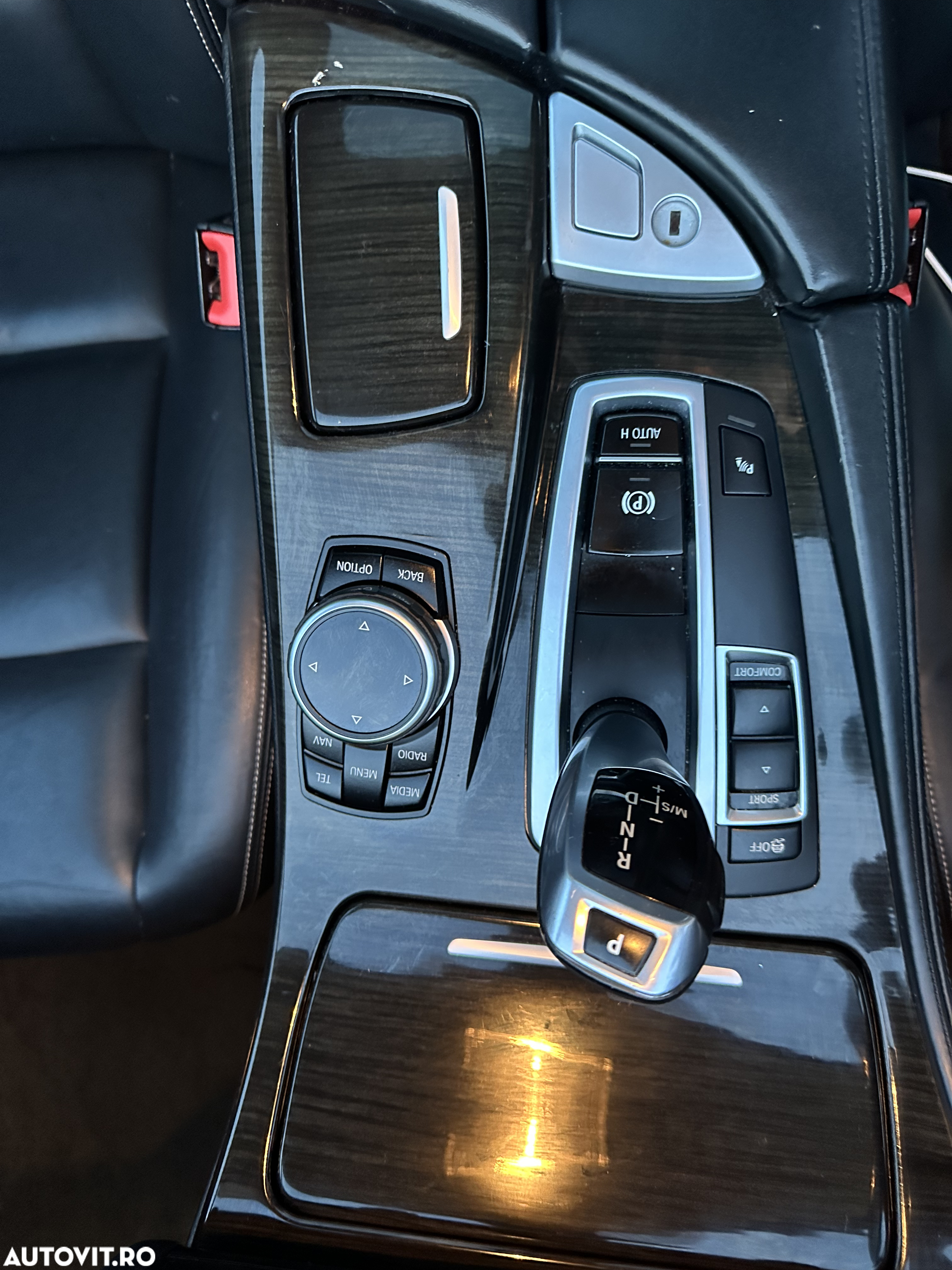 BMW Seria 5 520d Touring Aut. Luxury Line - 27