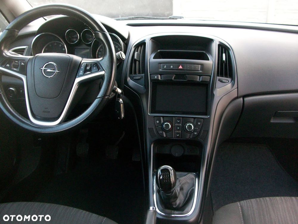 Opel Astra 1.4 Turbo Innovation - 15