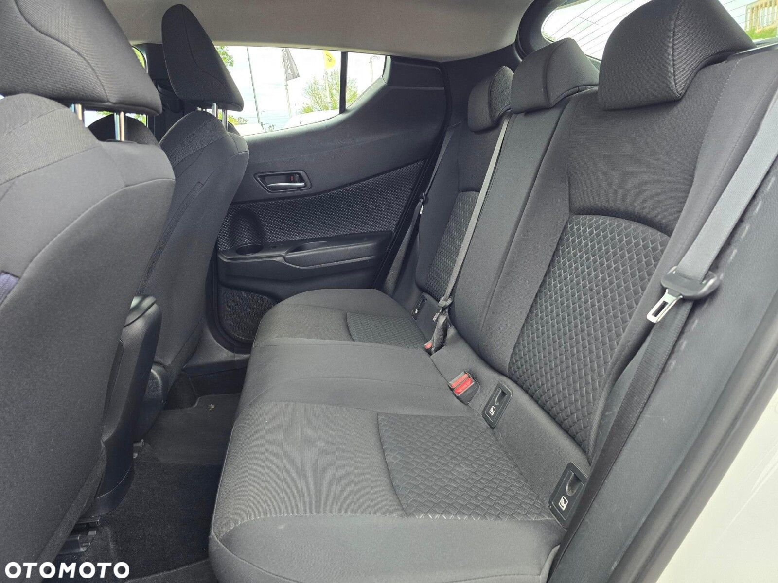 Toyota C-HR - 17