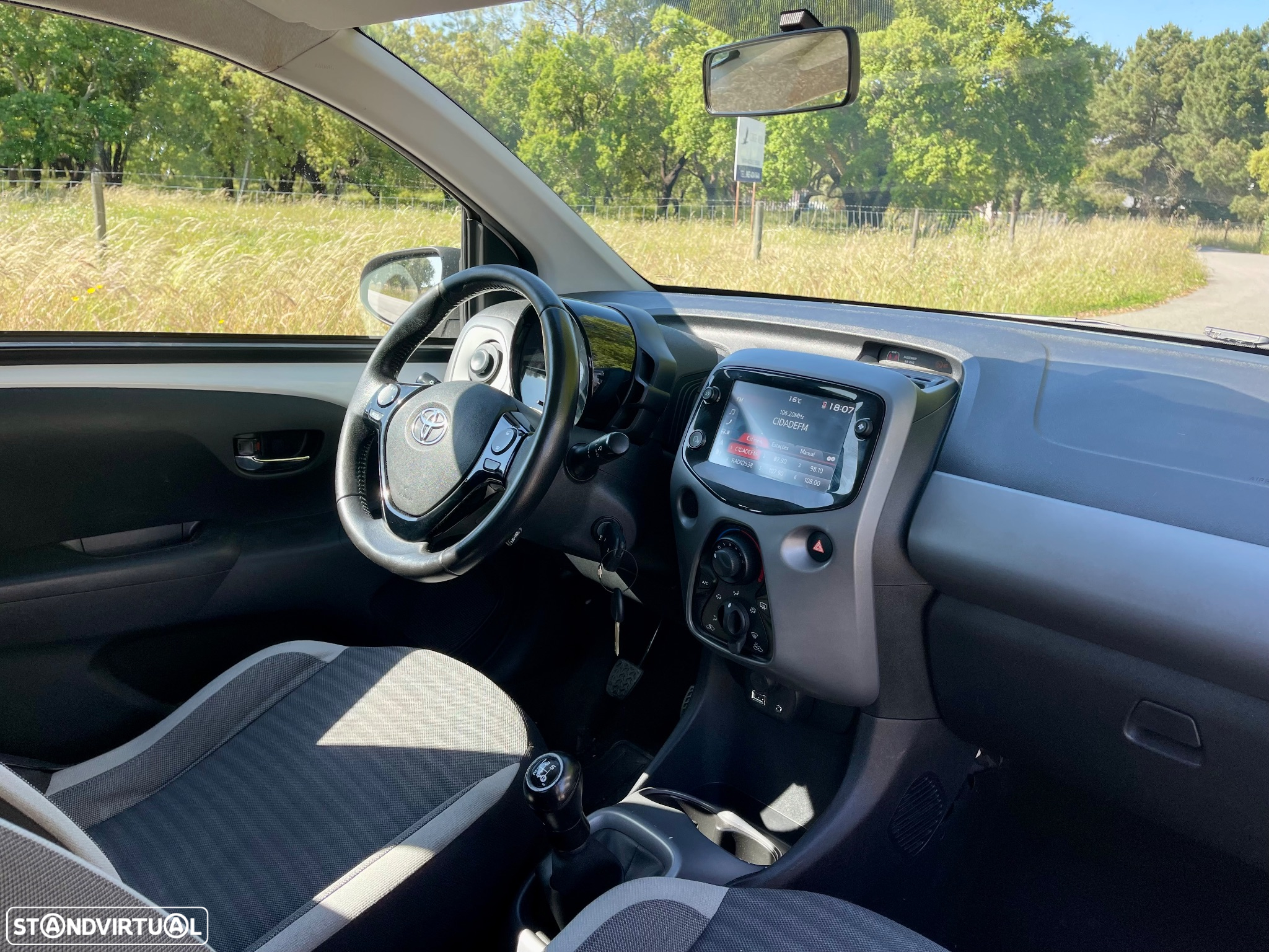 Toyota Aygo 1.0 X-Play+X-Touch - 22