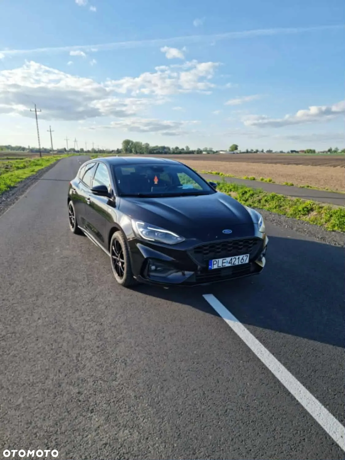 Ford Focus 1.0 EcoBoost Hybrid ST-LINE X - 2